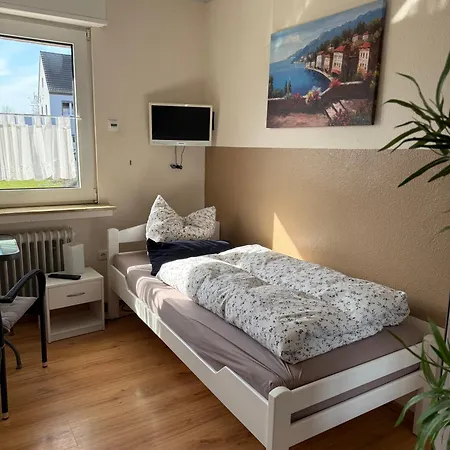 Domi's Gaestehaus Affittacamere Bergheim (Rhein-Erft-Kreis)